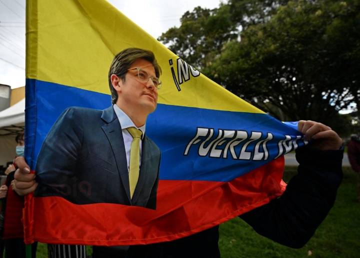 Apuntan a cabecilla de disidencia FARC por atentado a Miguel Uribe