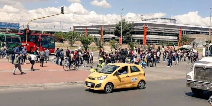 Portal Américas y estación Tintal seguirán operando: se aplaza cierre por obras del Metro