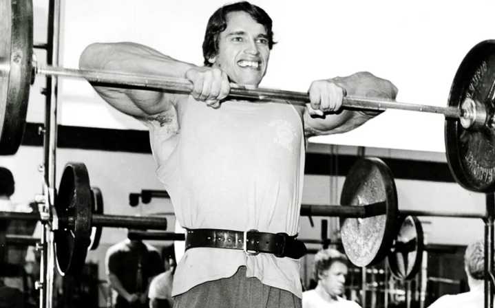 I'm a Personal Trainer: These Are the 5 Exercises I’d Never Waste Time On