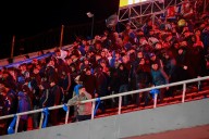 Amigo de hincha de la U que estuvo en riesgo vital detalla avances en su estado de salud: “Fue operado con éxito”