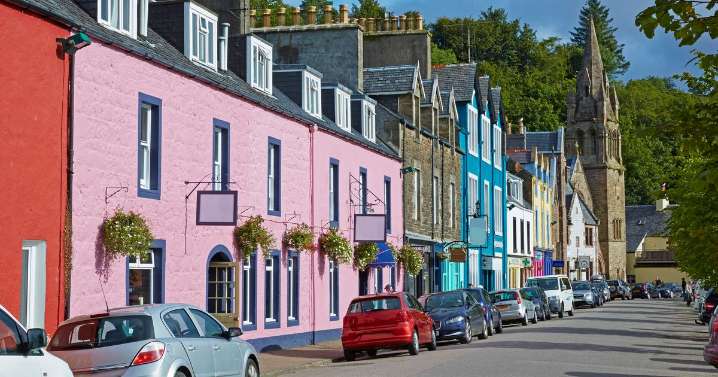 The Scottish island getaway in 'Balamory' town you can book for half price