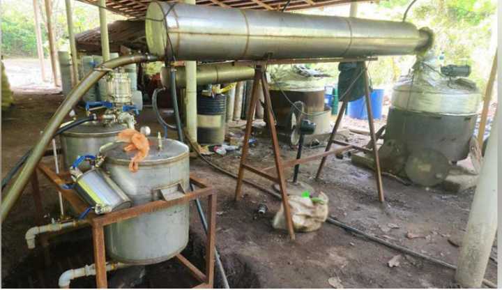 Aseguran 2.5 toneladas de metanfetaminas y otras 4 en precursores químicos, en Chiapas y Guerrero