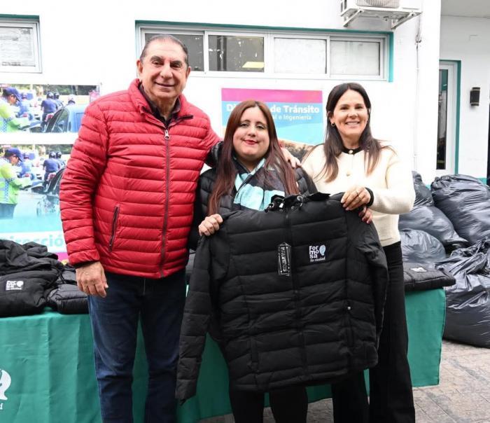El intendente Jofré entregó indumentaria a los trabajadores de Tránsito municipal