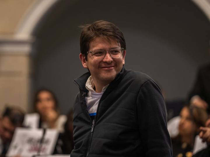 Quién fue Miguel Uribe Turbay y por qué su muerte revive lo peor de la violencia colombiana