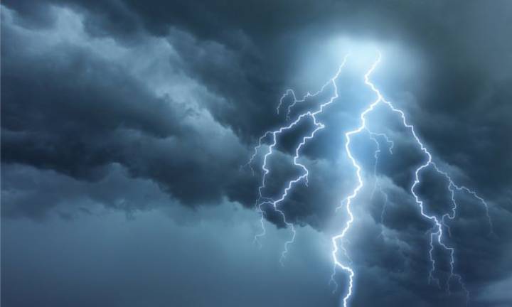 Environment Canada issues Severe Thunderstorm Warning in Skeleton Lake area, moving east