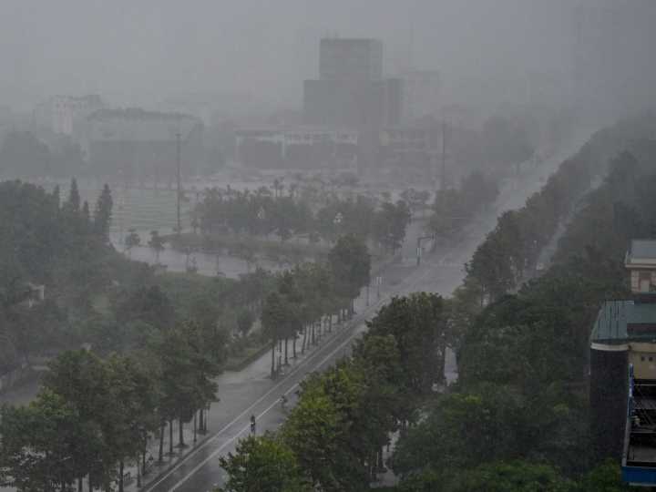 Vietnam prepares to evacuate half a million people ahead of Typhoon Kajiki