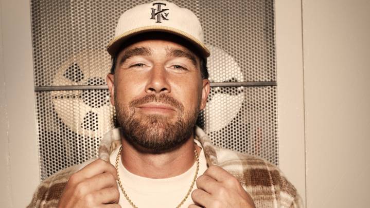 From Taylor Swift to American Eagle: Busy Day for Travis Kelce