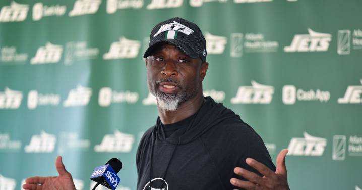 Why the Jets’ unofficial depth chart in training camp isn’t important