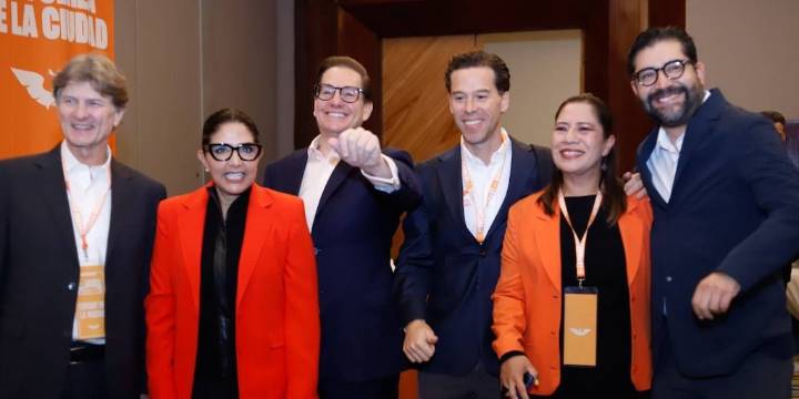 Tras renunciar al PRI, Enrique de la Madrid acude a la sesión plenaria de Movimiento Ciudadano en CDMX