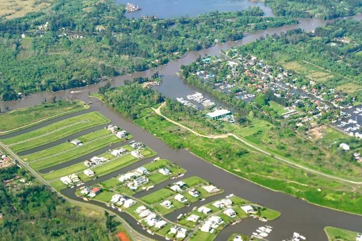 Se allanan barrios de Nordelta en busca de los dueños de la droguería Suizo Argentina