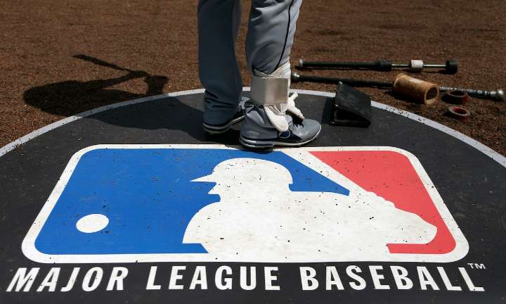 MLB outfielder ejected after throwing bat at pitcher