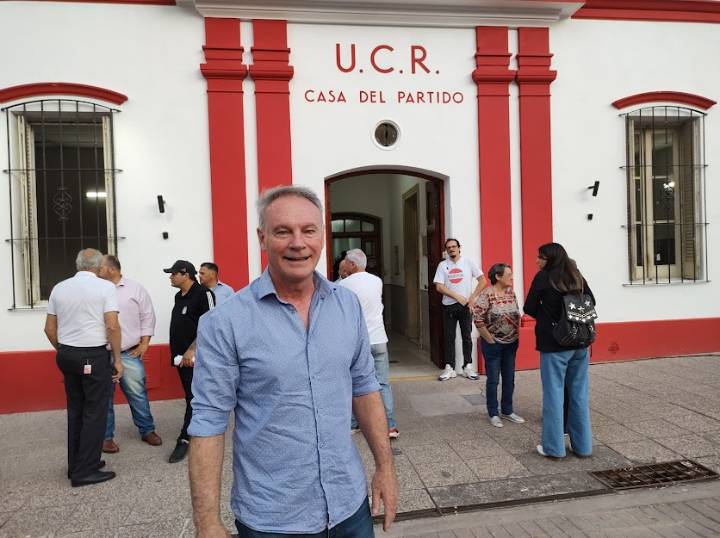 Schneider: “Queremos que el radicalismo tenga lugares expectantes dentro de la lista”