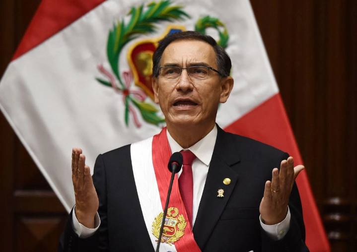 Ex presidente peruano Vizcarra es recluido junto a otros 3 ex mandatarios