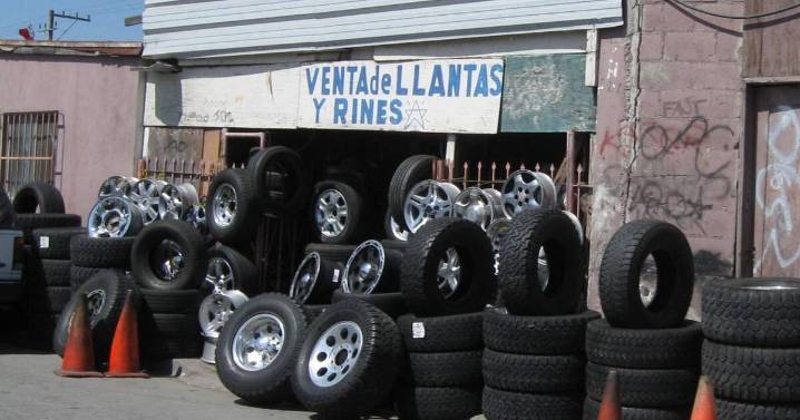 Suman 7 llanteras clausuradas por falta de licencia ambiental