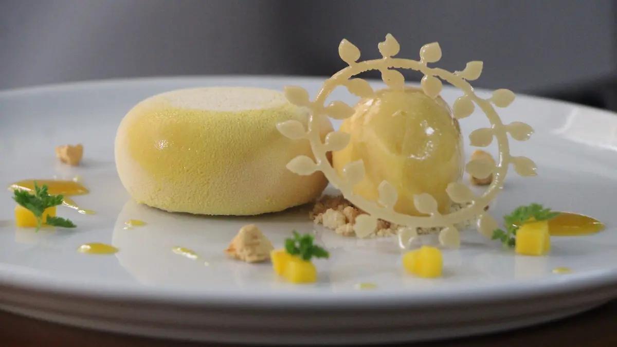 Macarons, mousse y pâte de fruit… ¿de jobito? La versatilidad del sabor huasteco en la repostería
