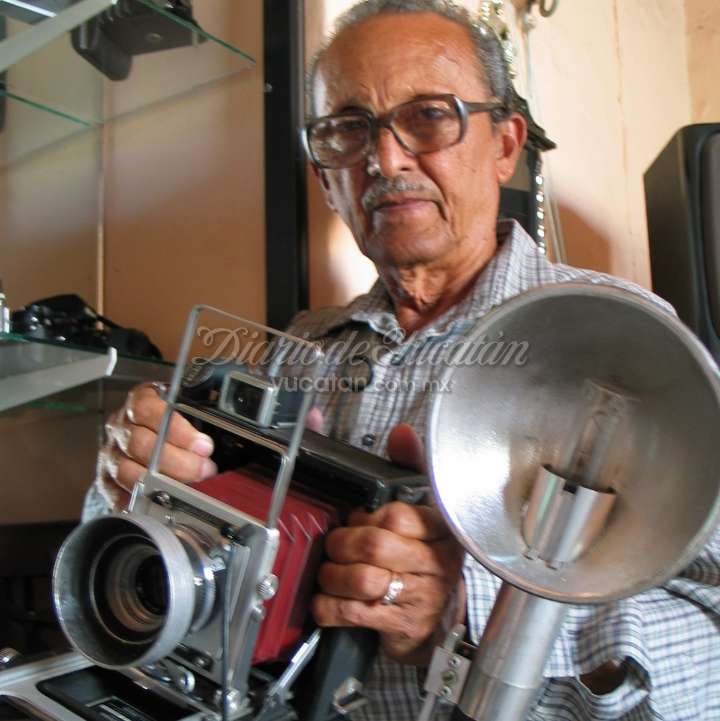 Isidro Ávila Villacís, decano del periodismo gráfico en Yucatán