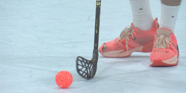 ‘Anyone can do it,’: Richmond club hosts floorball tournament, hopes to expand the sport