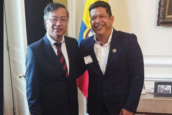 Rector Pablo Vera presentó en Casa de Nariño innovador proyecto Aluna IA