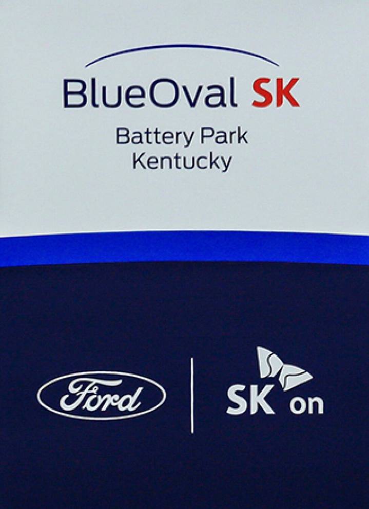 Unions seek broader foothold in the South as workers vote at an EV battery plant in Kentucky