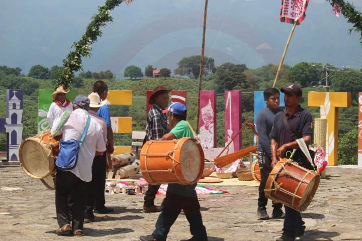 Huehuetlán celebra el Día Internacional de los Pueblos Indígenas