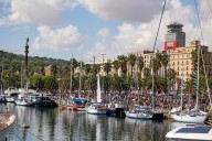 Zarpa desde Barcelona flotilla con casi 400 personas rumbo a Gaza