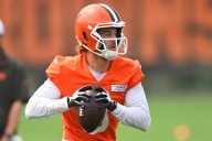 Browns trade QB Kenny Pickett to the Raiders, where he'll back up Geno Smith