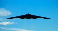 B-2 de Estados Unidos uno de los aviones con mayor capacidad de supervivencia del mundo, ha sido capaz de operar 70 horas continuas