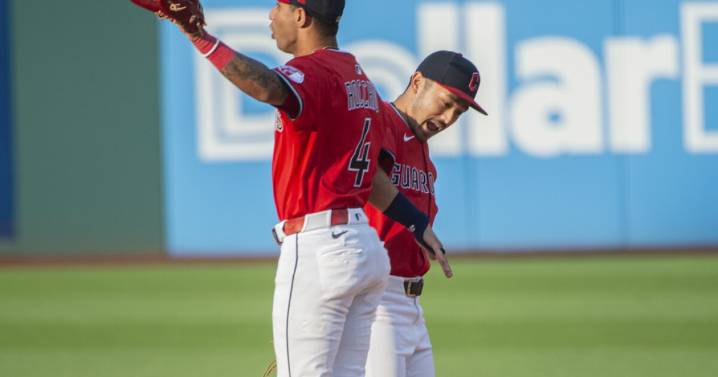 Naylor has RBI double in 8th inning, Guardians beat Twins 5