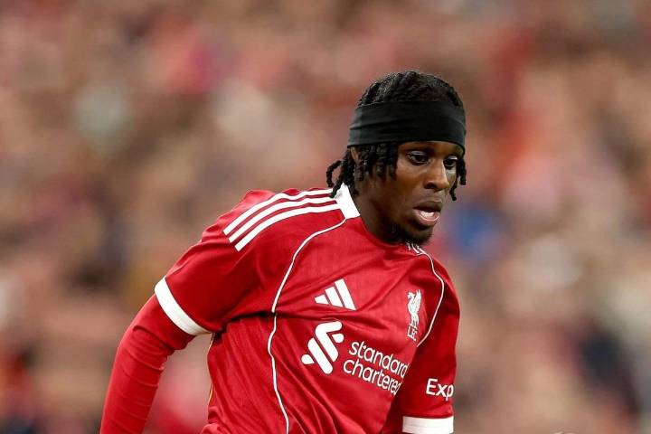 Arne Slot praises Jeremie Frimpong's versatility, says he can deputise for Mohamed Salah