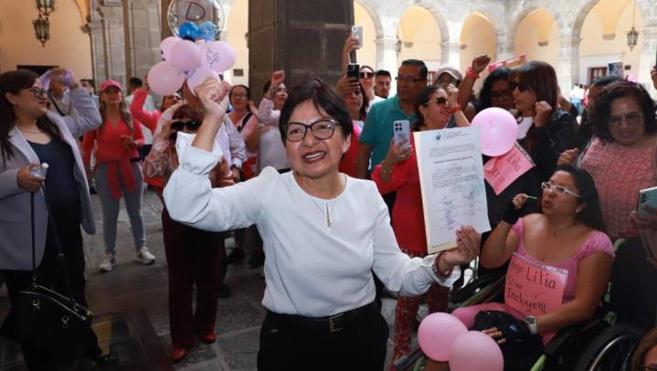 Lilia Cedillo se registra por rectoría BUAP 2025-2029; busca el 'rechazo cero'