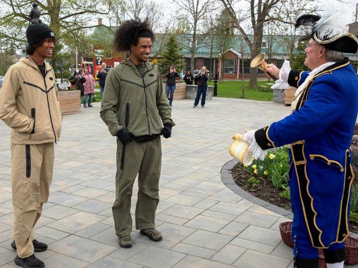 Rocking the The Amazing Race Canada in Gananoque | Brockville Recorder & Times