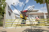 Un zuliano convierte la chatarra en esculturas como una forma de recoger la basura