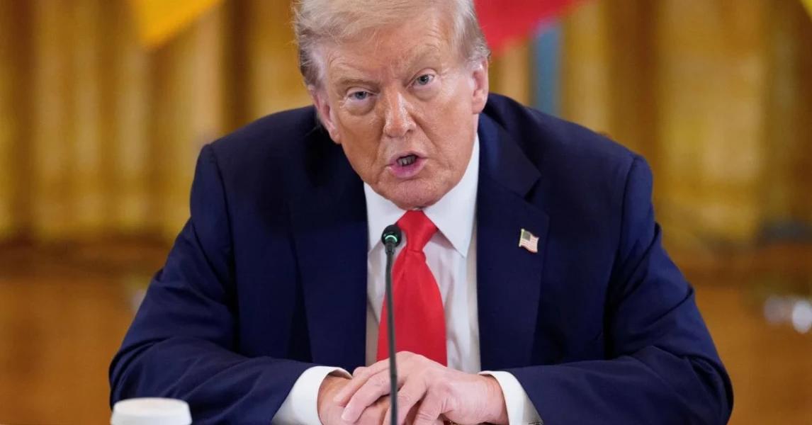Trump endurece política comercial: Prepara aranceles a muebles de México, China y Canadá en 50 días