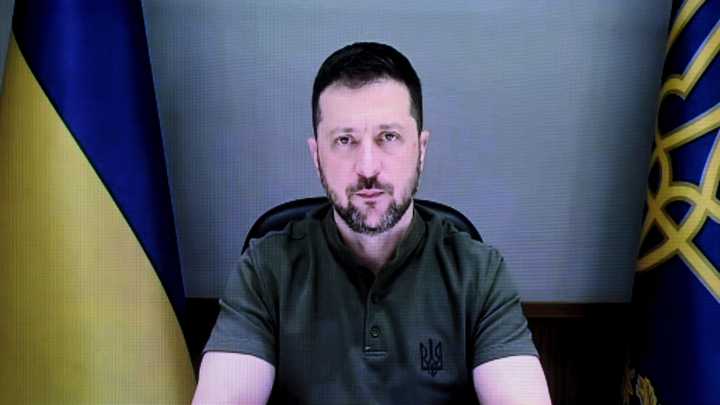 Ukraine's Zelenskyy to meet Trump after U.S.-Russia summit secured no halt to fighting
