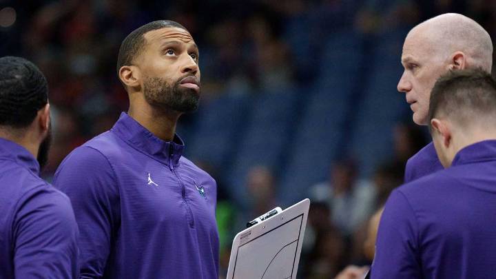 Hornets add former Villanova head coach to staff