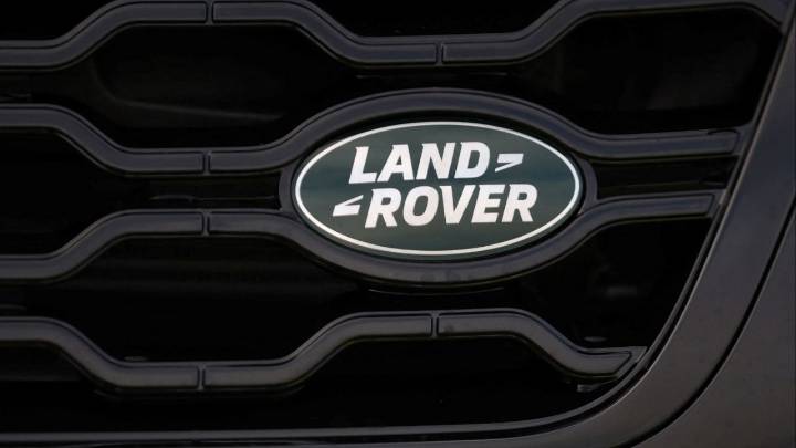 Jaguar Land Rover to Recall Over 121,500 US Vehicles Due to Suspension Knuckle Issue, NHTSA Says