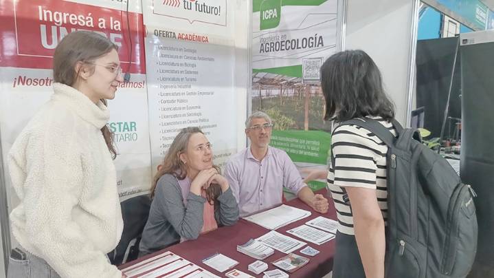 La UNTDF informa su oferta educativa