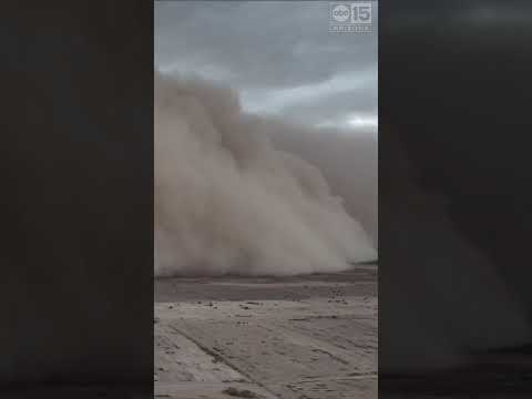 MASSIVE wall of dust hits the Phoenix area Monday