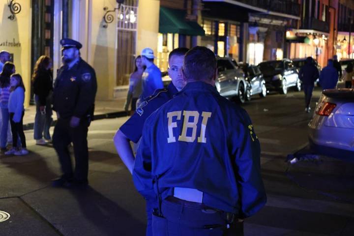 Senador pide ayuda al FBI para arrestar a legisladores tejanos que salieron del estado