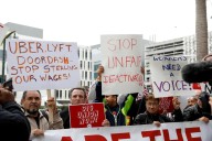 California lawmakers reach deal with Uber, Lyft that would allow drivers to unionize