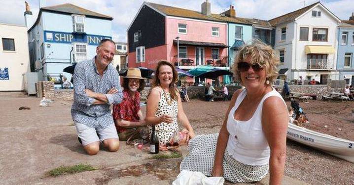'Picture perfect' Devon town with 14 pubs, Victorian pier and packed with independent shops