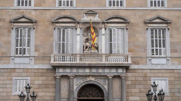La Generalitat constatan que su servicio digital y sus oficinas de atención deben mejorar