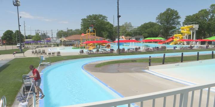 Hastings Aquacourt to close season with dog swim event