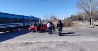 Un auto chocó contra el Tren del Valle y estuvo demorado el servicio Neuquén