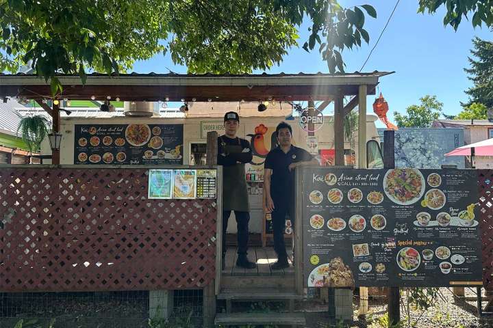 Vibrant Thai Street Food Spices It Up