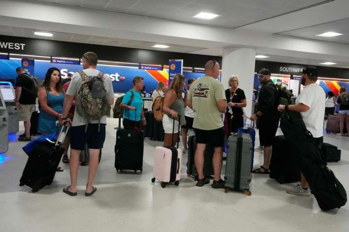 Sky Harbor had slight, but rare, passenger decrease in first half of 2025