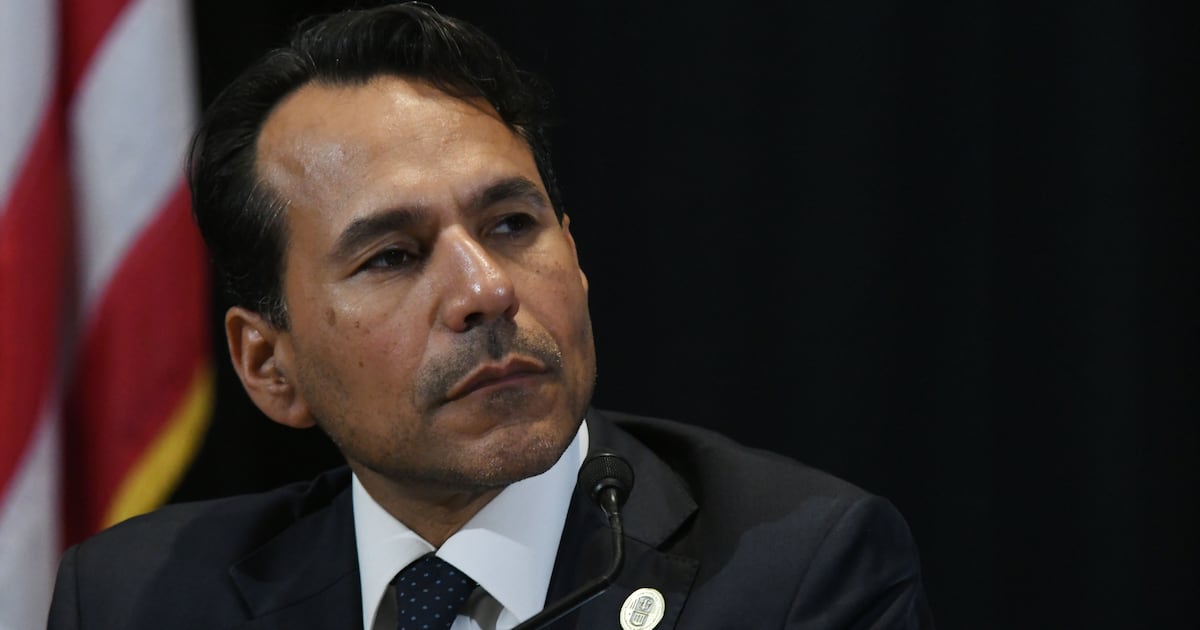 Junta Fiscal pide pausar pleito de bonistas de la AEE