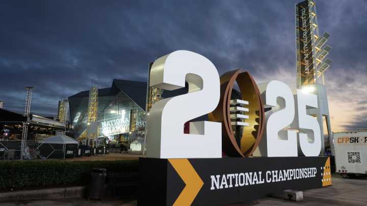 Why is Mercedes-Benz Stadium the best in the US? See USA Today rankings