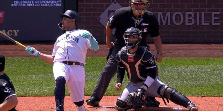 Josh Naylor exits game against White Sox