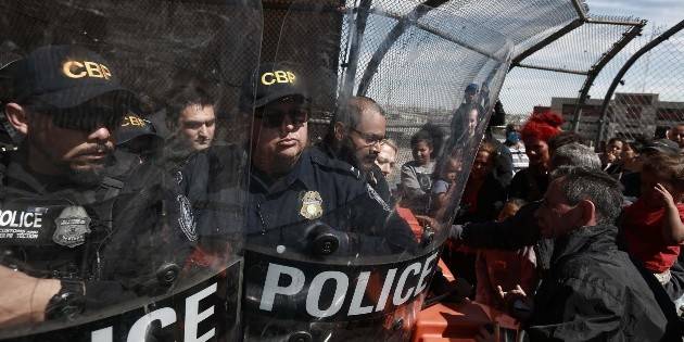Gobierno de Trump afirma que ha arrestado a más 300 mil indocumentados desde enero